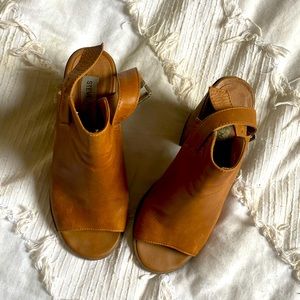 Steve Madden Block heels